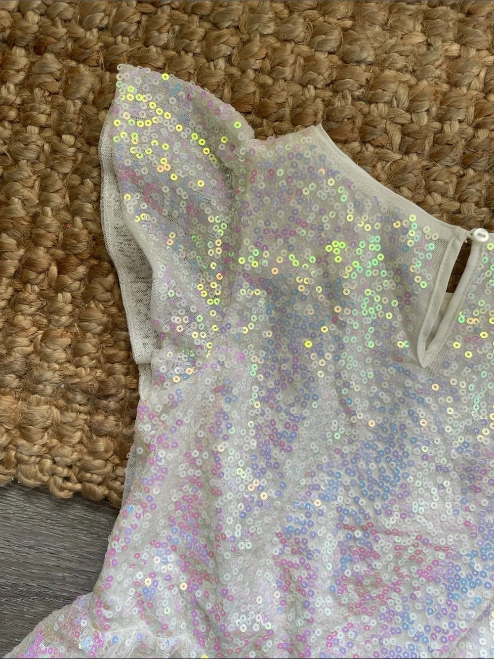 H&M White Iridescent Sequin Girls' Party Dress~size 8/9 years